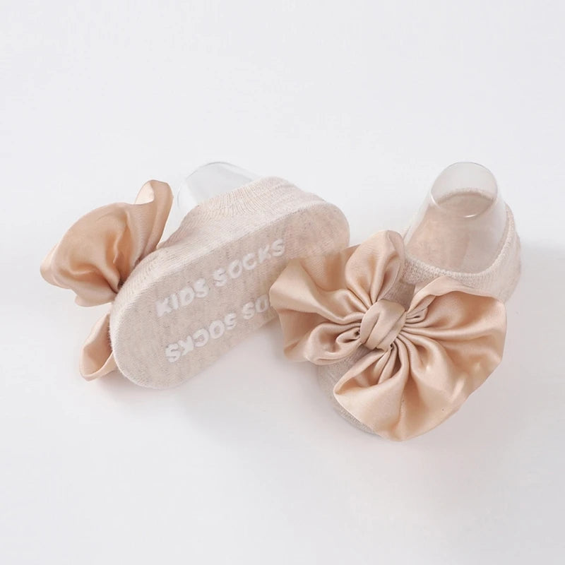 Cozy Baby Shoes with Bow - Cozy Cart